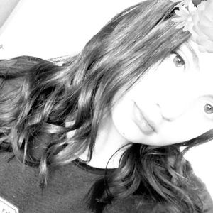 Meet your Posher, Celeste